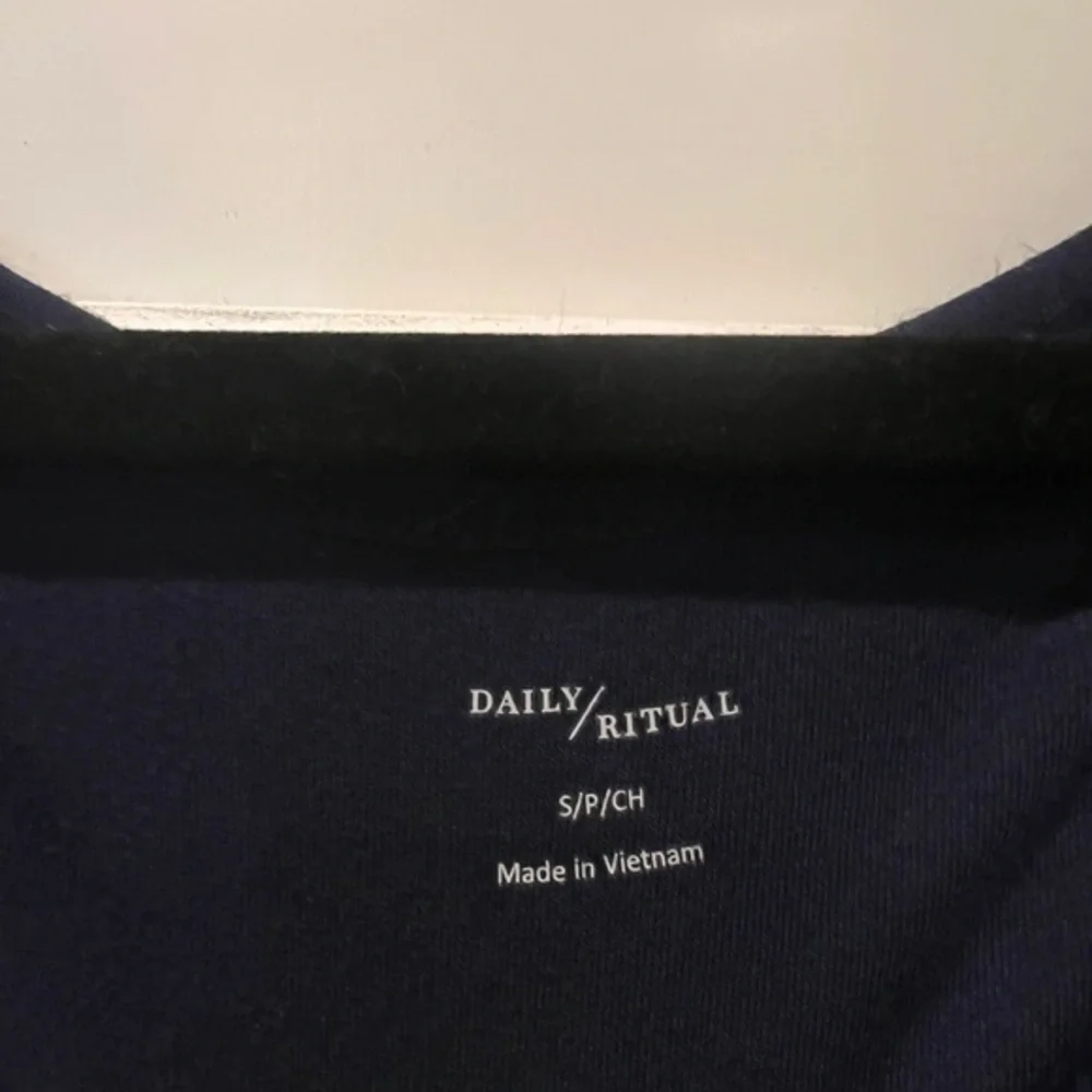 Daily Ritual dress - Picture 3 of 3